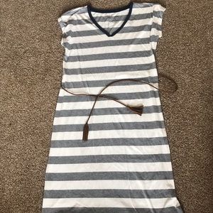 2/$20  Gray striped midi dress